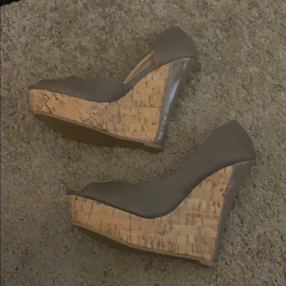 Open-Toe Wedges - Picture 3 of 4